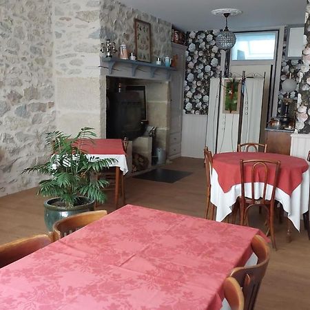 Auberge De La Tradition Corrèze Esterno foto