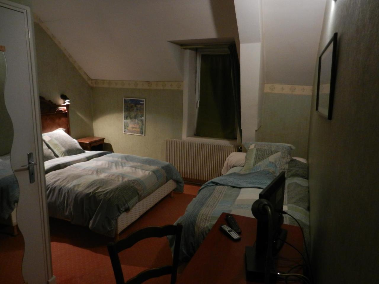 Auberge De La Tradition Corrèze Esterno foto